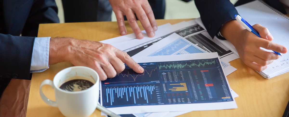 Private Equity vs Investment Banking Work Realities